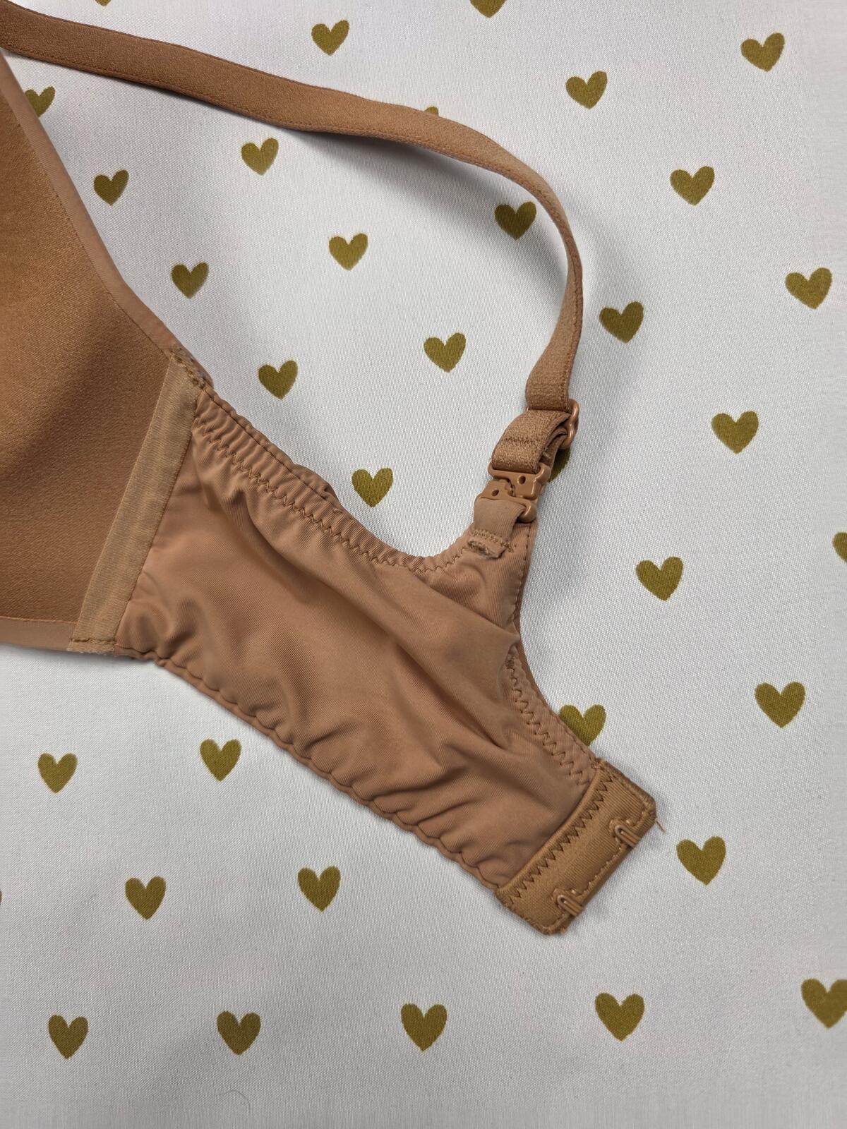 Victorias Secret Beige WIRELESS NO wire T shirt Lightly Lined Bra 32DD