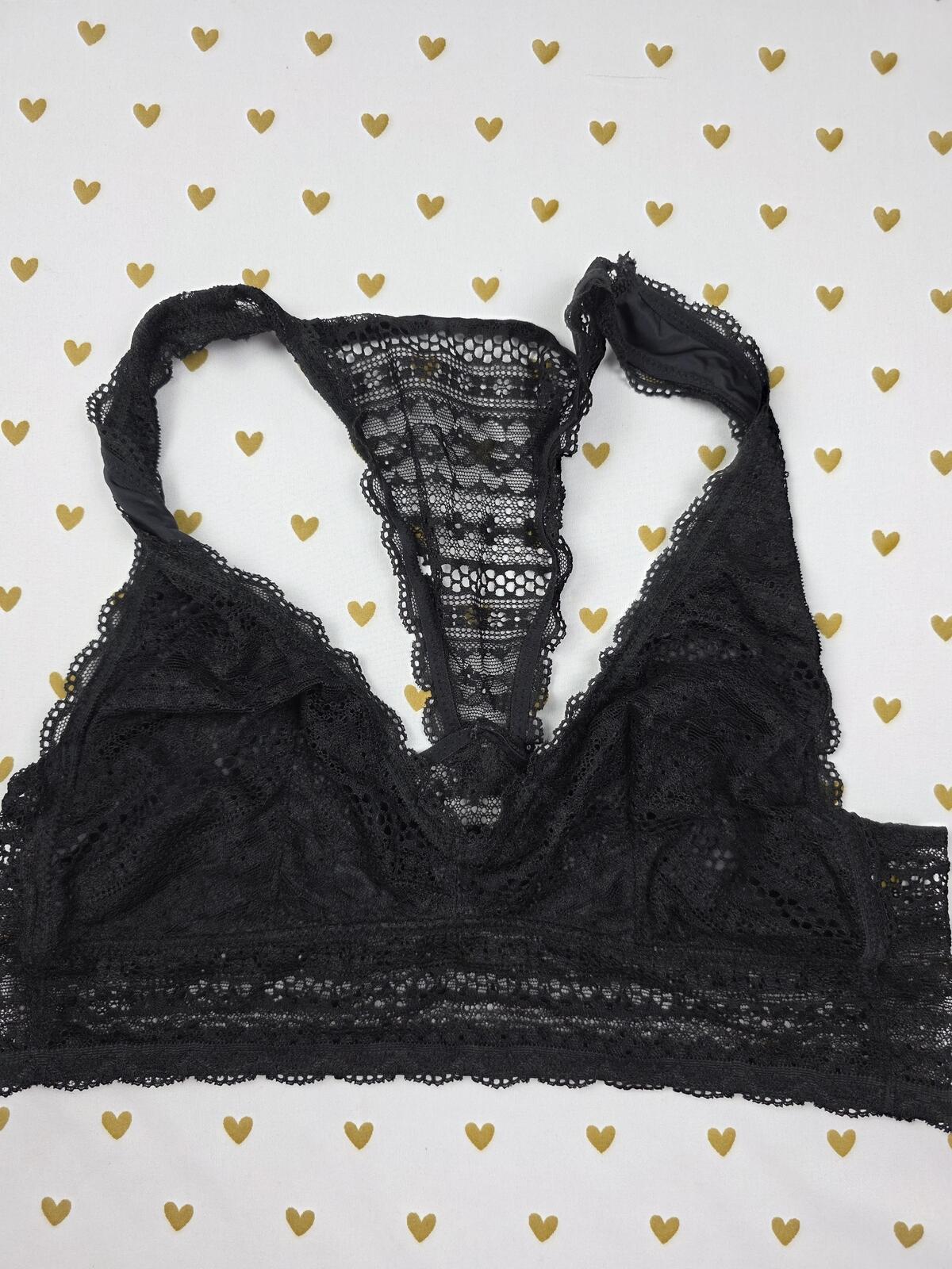 Victorias Secret Medium Black Racerback Lace Cute Bralette Bra Top Tank