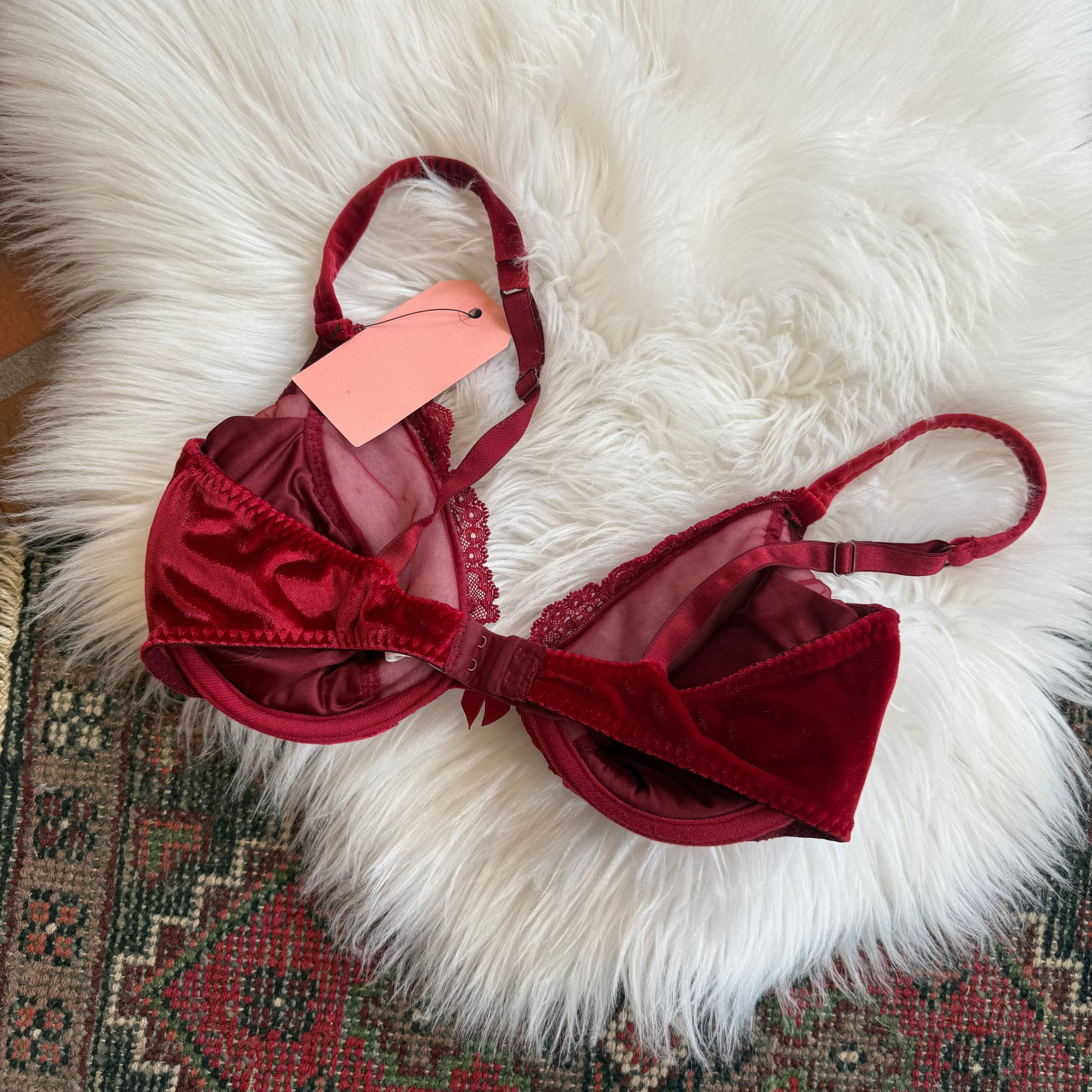 Victoria's Secret Vintage 1990s Red Velvet Bra - 36C