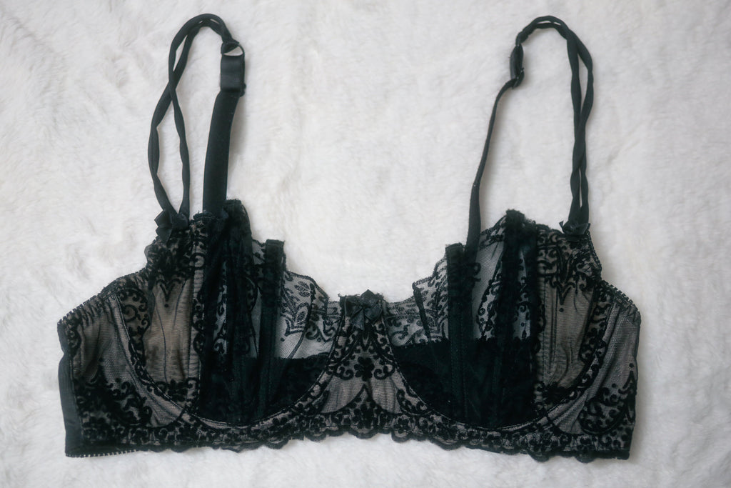 Victoria's Secret Balconette Lace Bra 38C Beige/Black