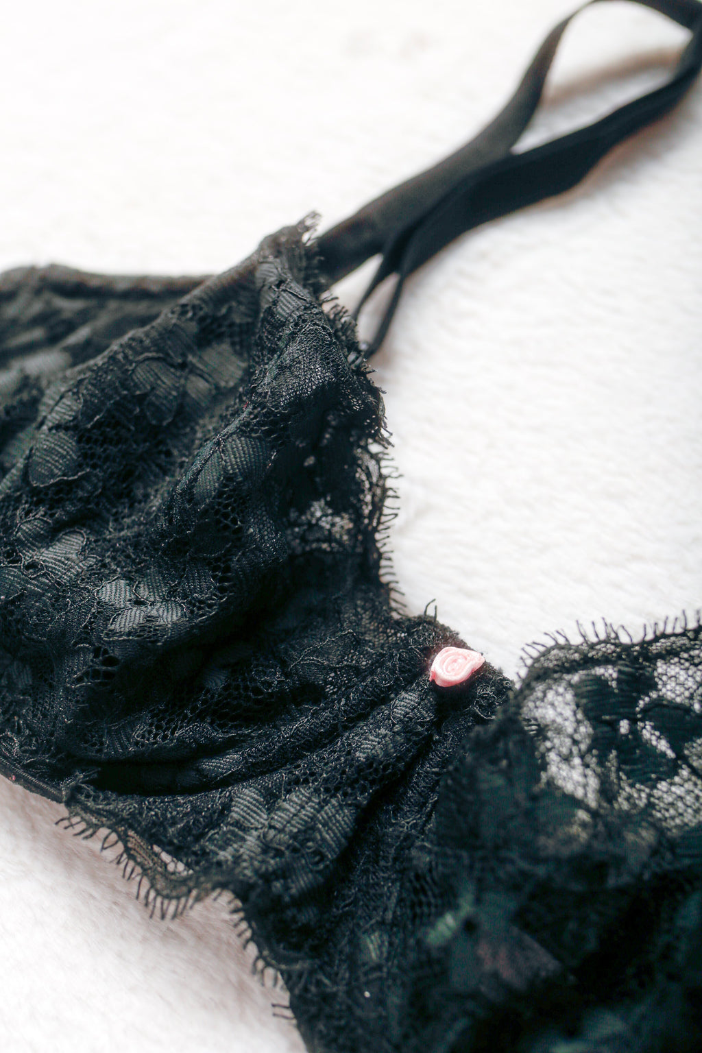 Victoria's Secret Dream Angels Witchy Unlined Push-up Lace Bra Black 34D