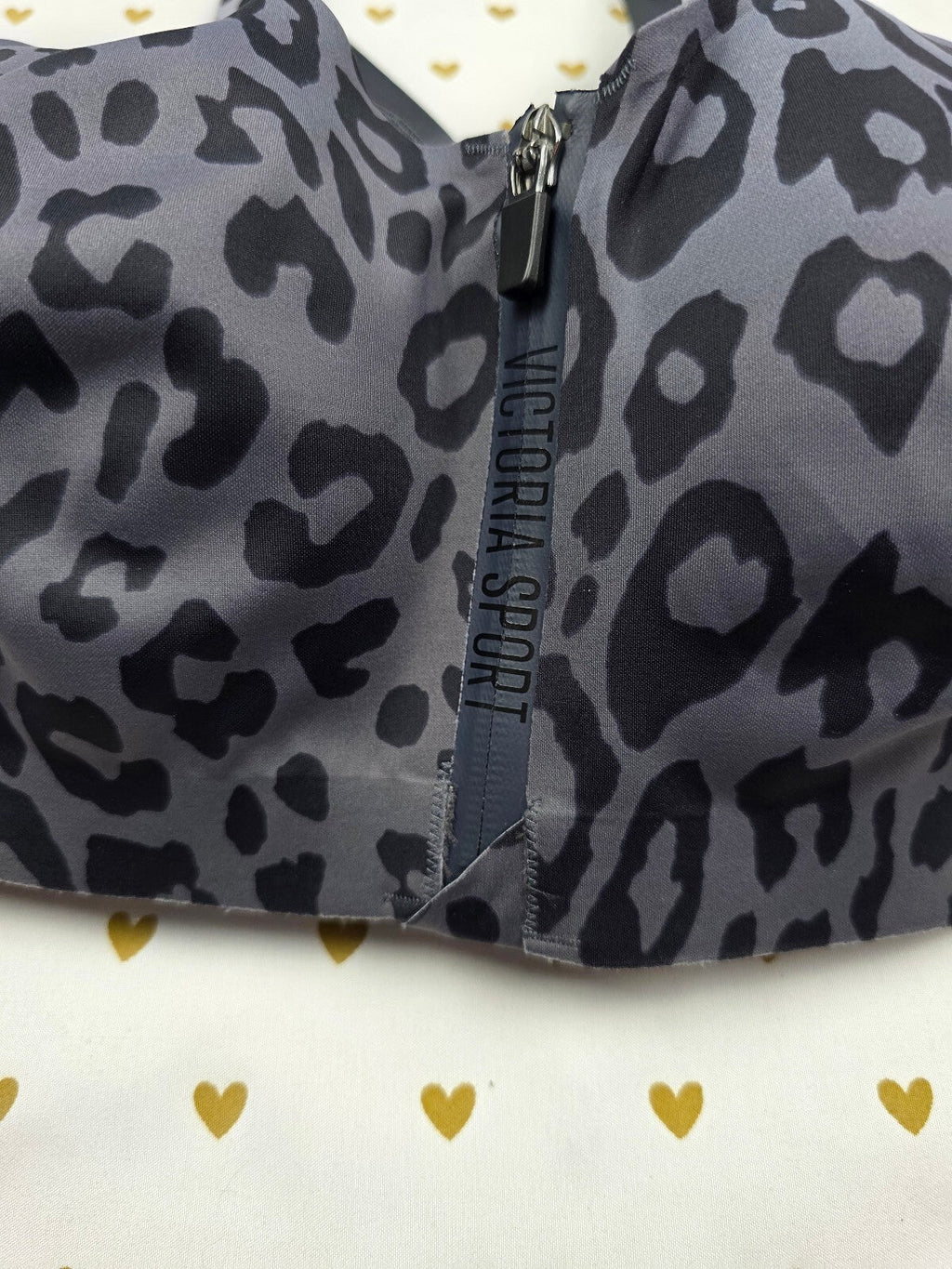 Victorias Secret Leopard Cheetah Grey SPORTS BRA Incredible Knockout Tank 32DDD
